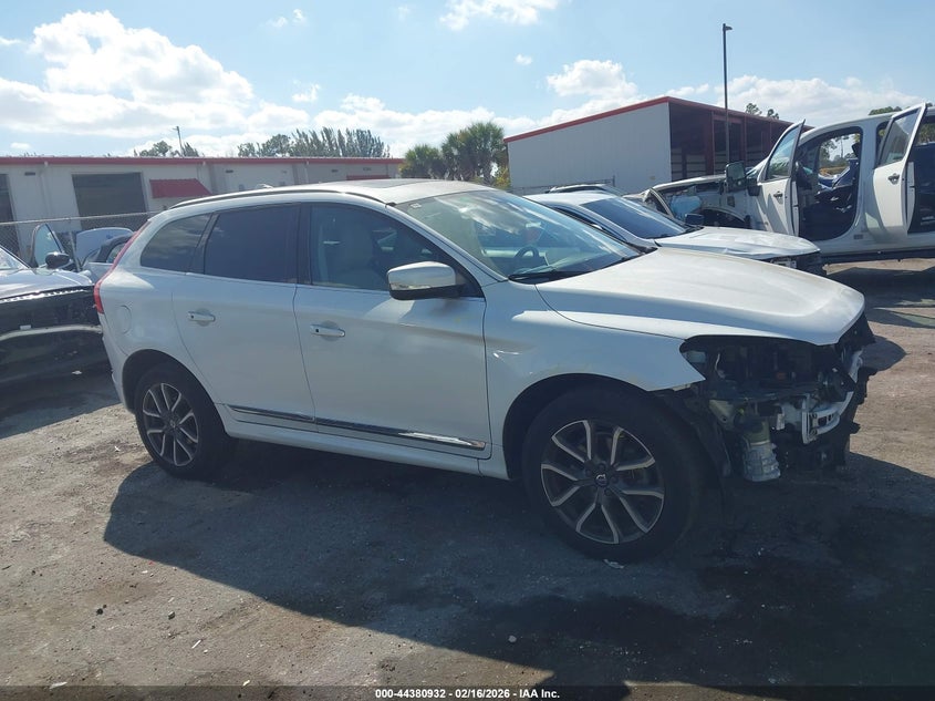 2016 Volvo Xc60 T5 Drive-E Platinum