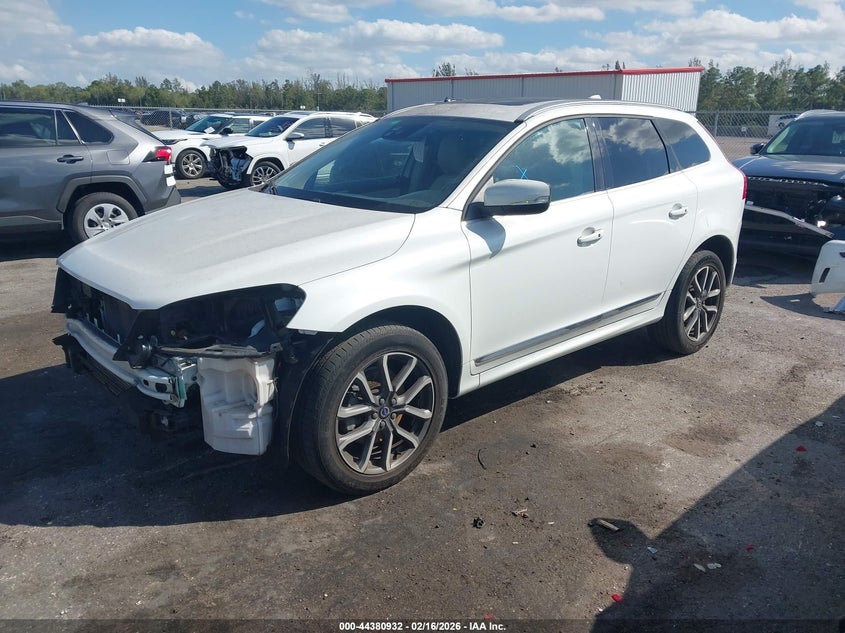 2016 Volvo Xc60 T5 Drive-E Platinum