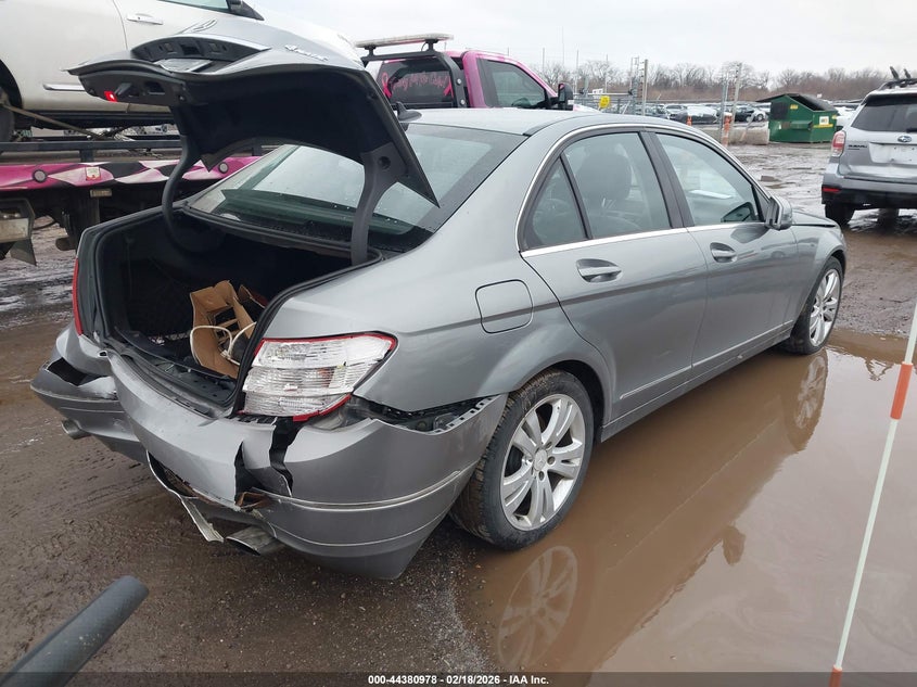 2010 Mercedes-Benz C 300 Luxury 4Matic/Sport 4Matic