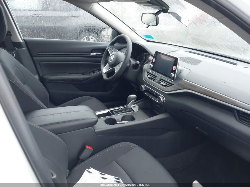 2025 Nissan Altima Sv Fwd