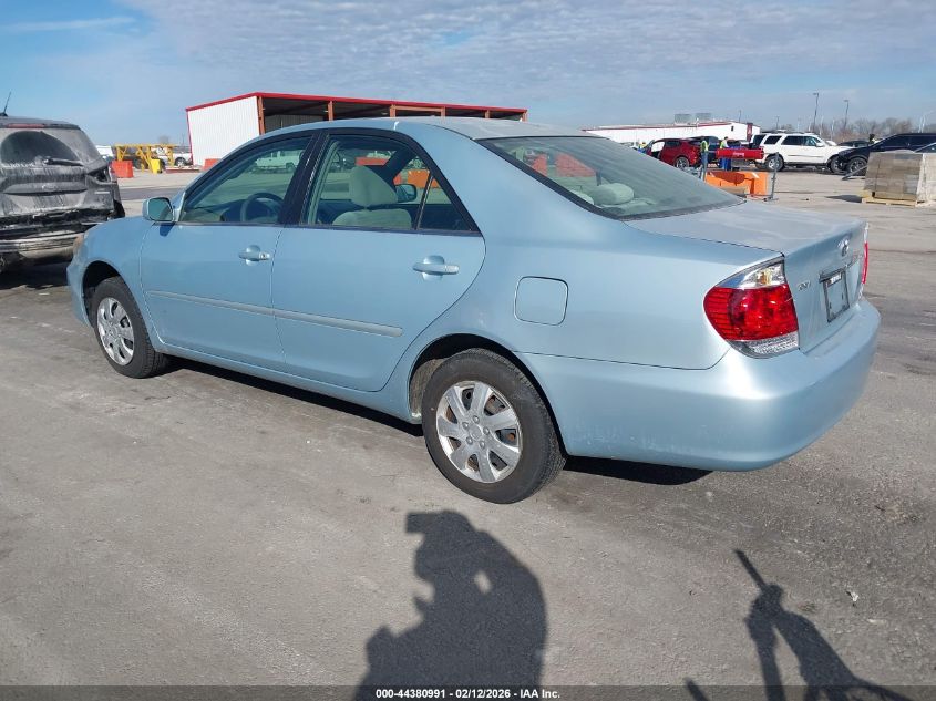 2005 Toyota Camry Le