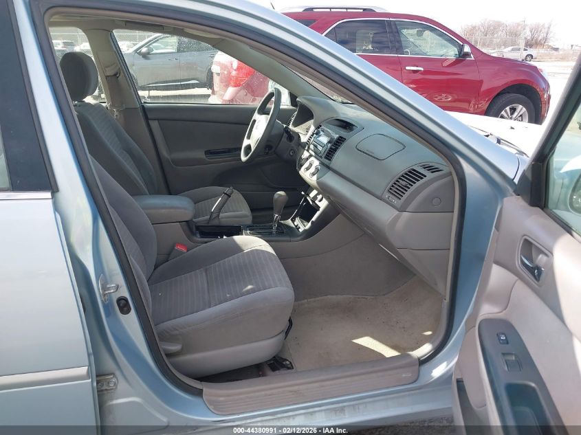 2005 Toyota Camry Le