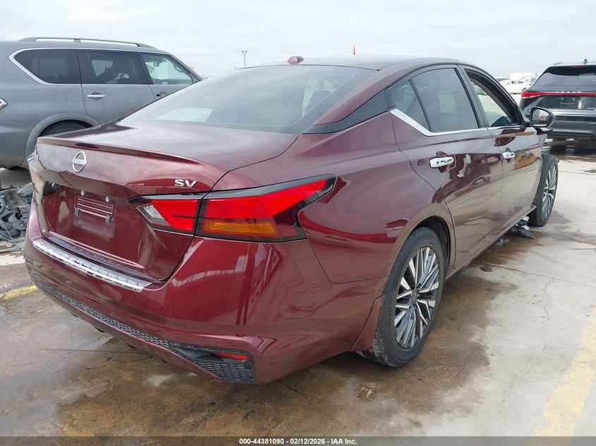 2023 Nissan Altima Sv Fwd