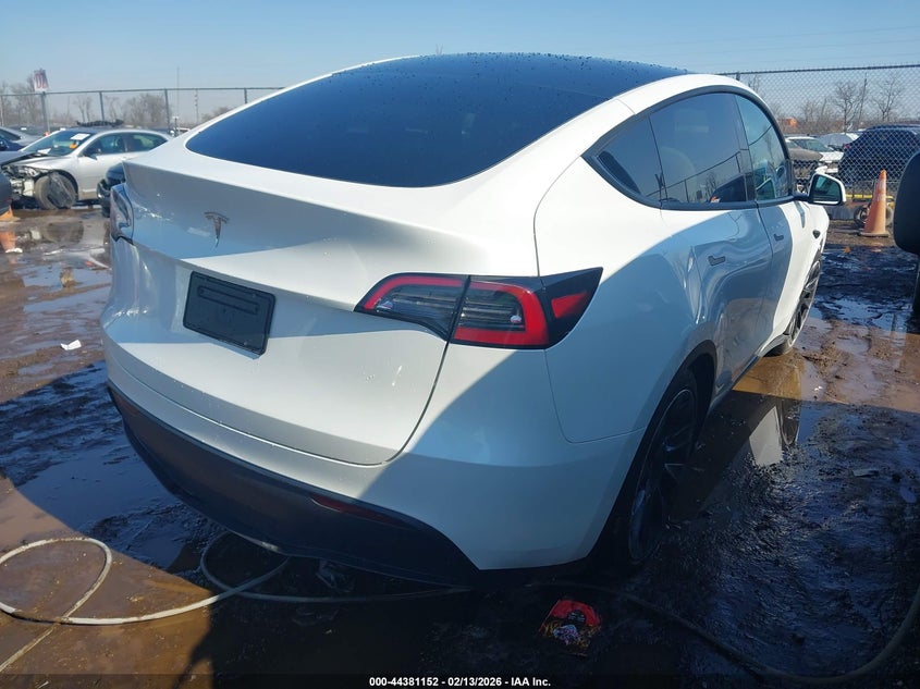 2024 Tesla Model Y Long Range Single Motor Rear-Wheel Drive/Rwd
