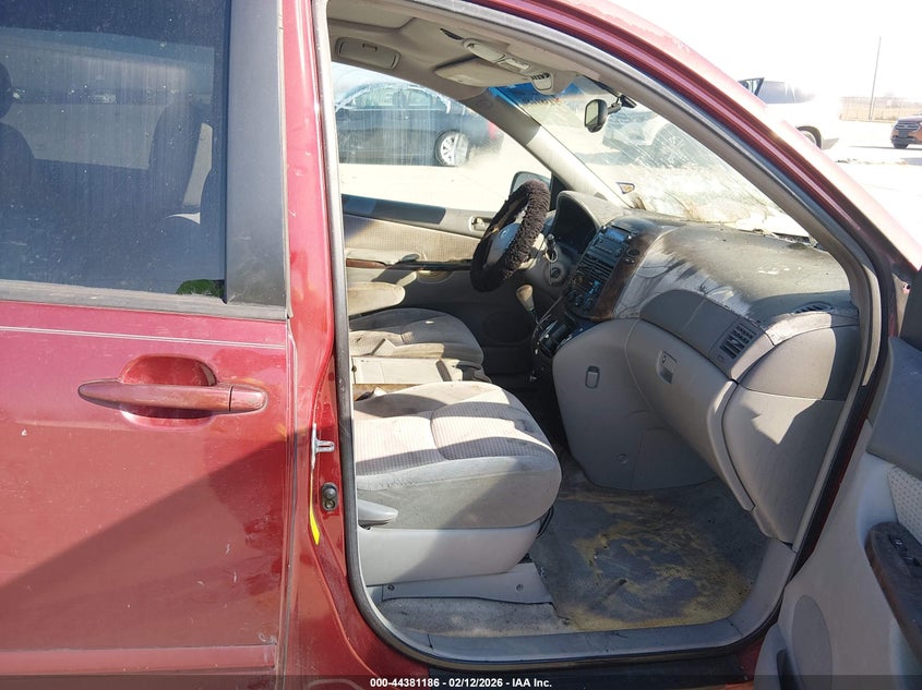 2006 Toyota Sienna Le