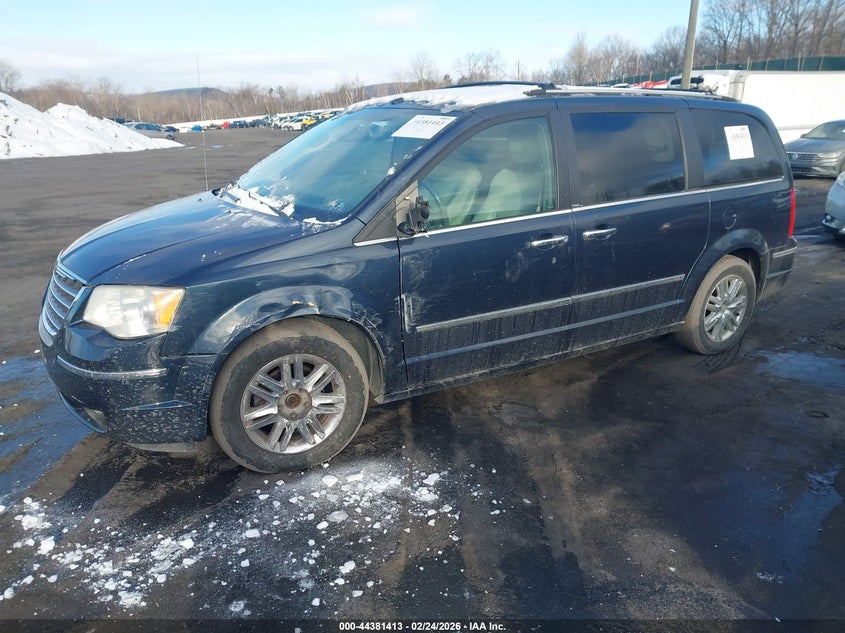 2009 Chrysler Town & Country Limited