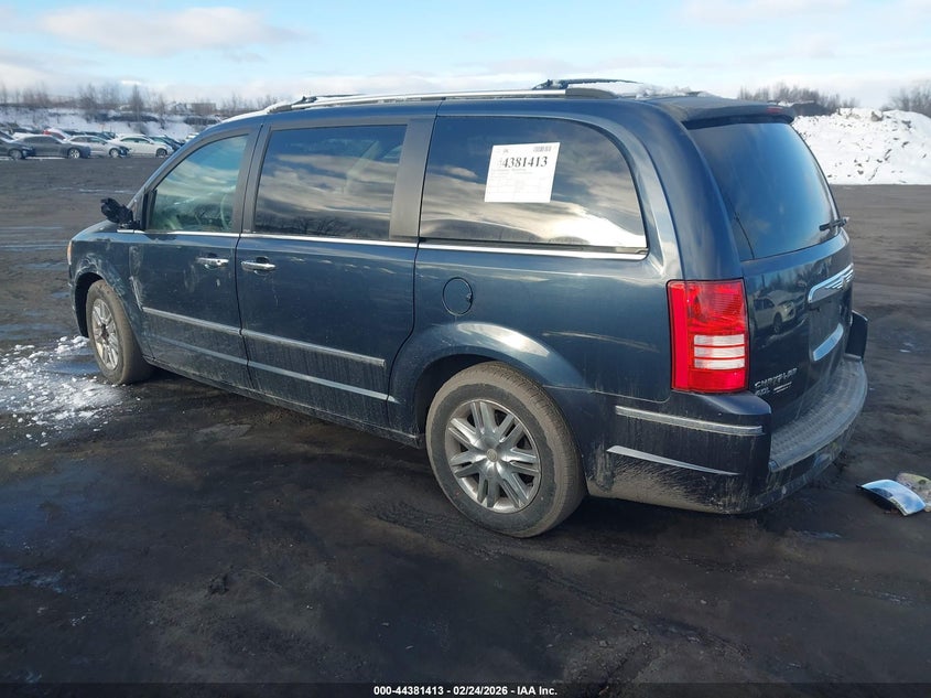 2009 Chrysler Town & Country Limited