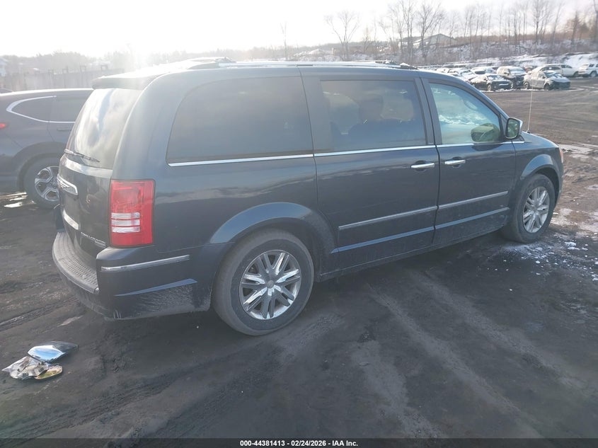 2009 Chrysler Town & Country Limited