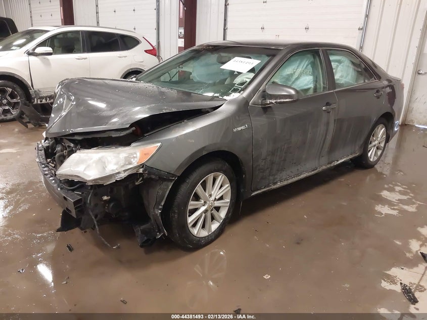 2013 Toyota Camry Hybrid Xle