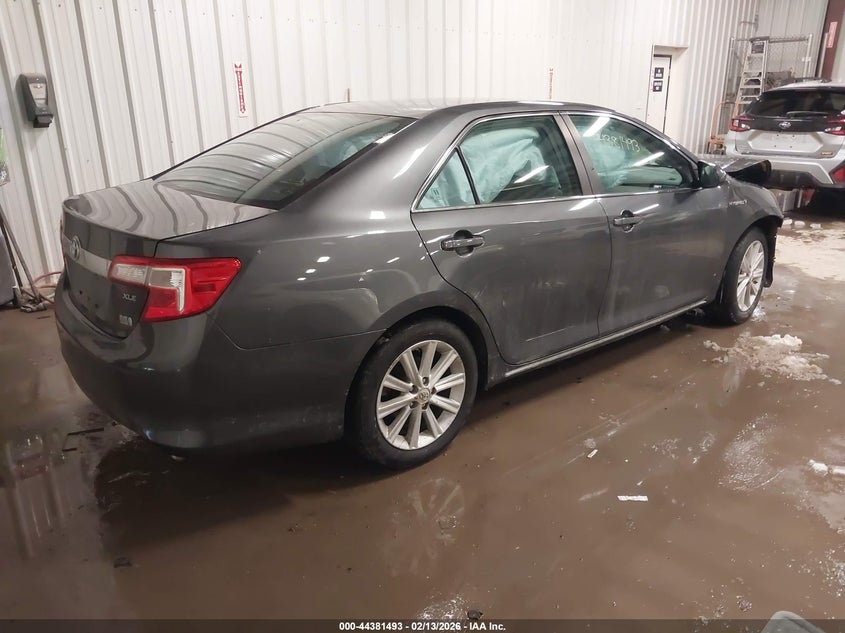 2013 Toyota Camry Hybrid Xle