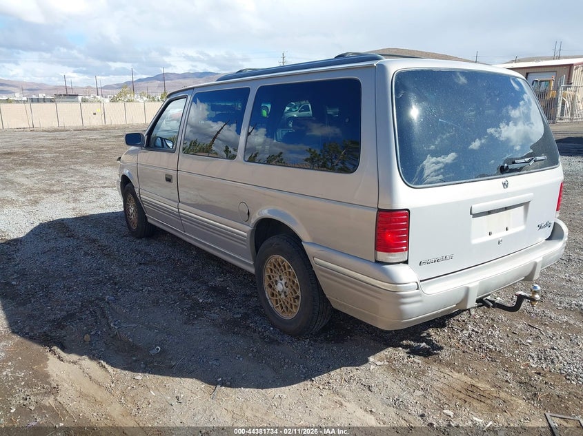 1995 Chrysler Town & Country