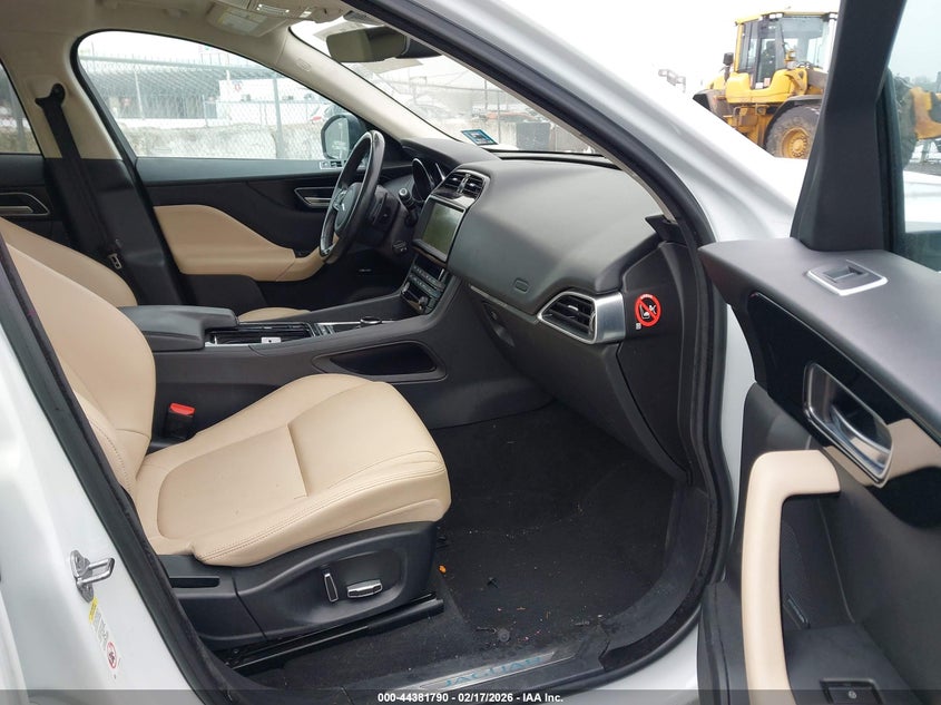 2019 Jaguar F-Pace 25T Premium