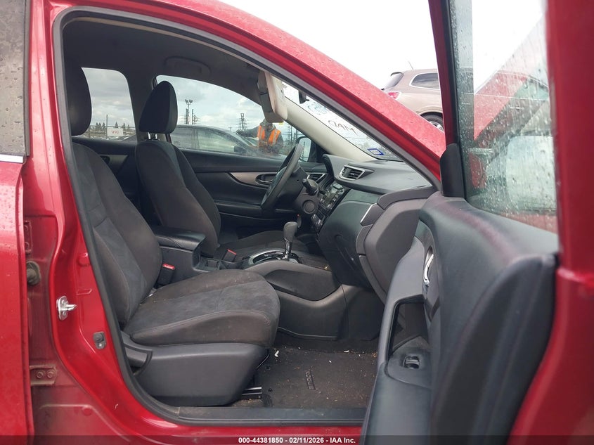 2016 Nissan Rogue Sv