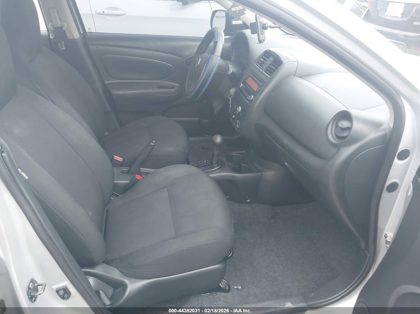 2015 Nissan Versa 1.6 S+