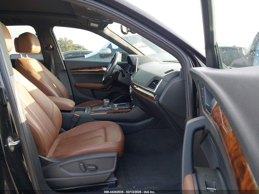 2018 Audi Q5 2.0T Premium/2.0T Tech Premium