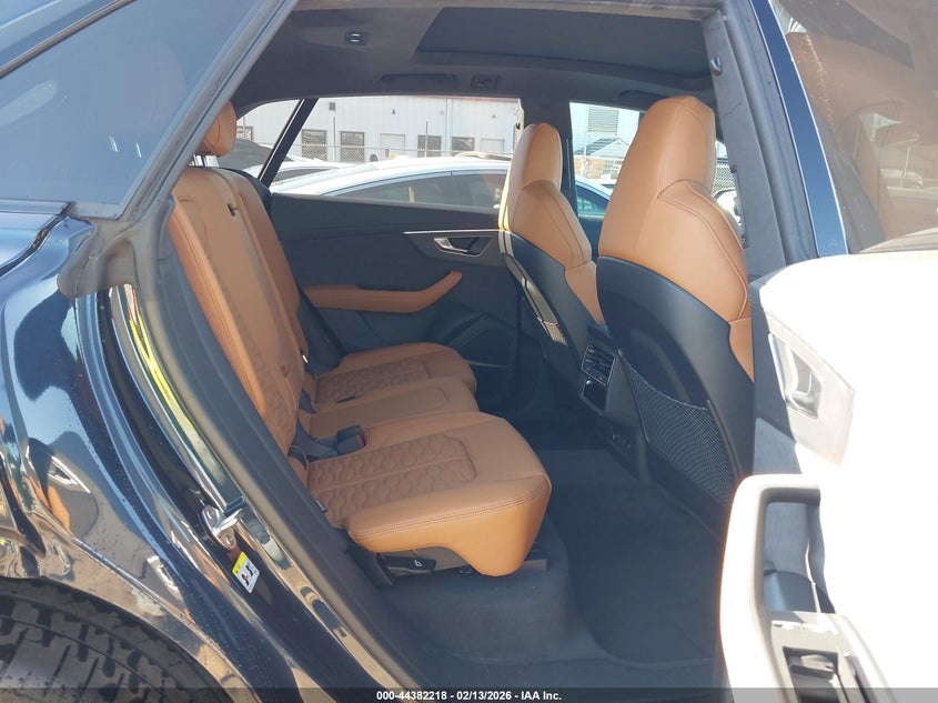 2025 Audi Rs Q8 Quattro Tiptronic VIN: WU1ARBF17SD039236 Lot: 44382218