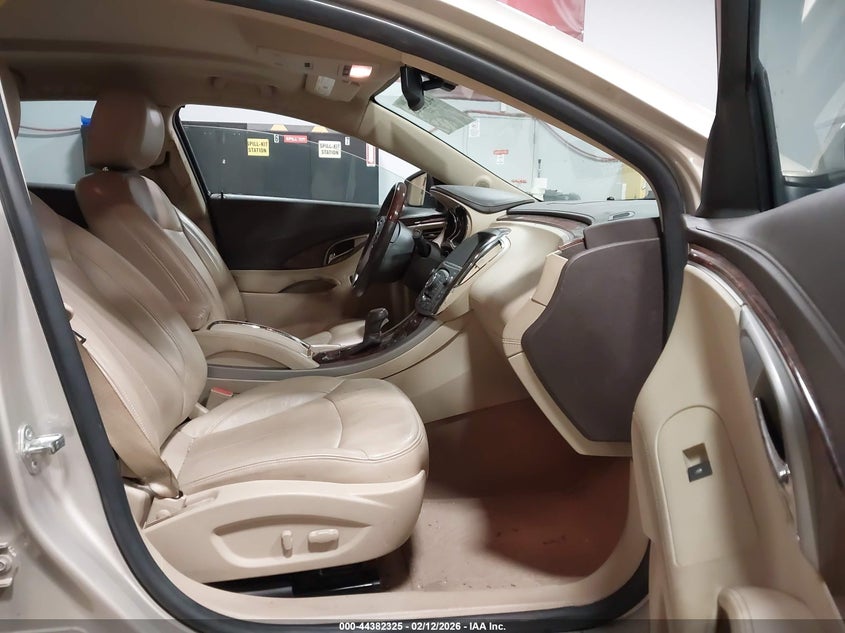 2010 BUICK LACROSSE auction photo 5