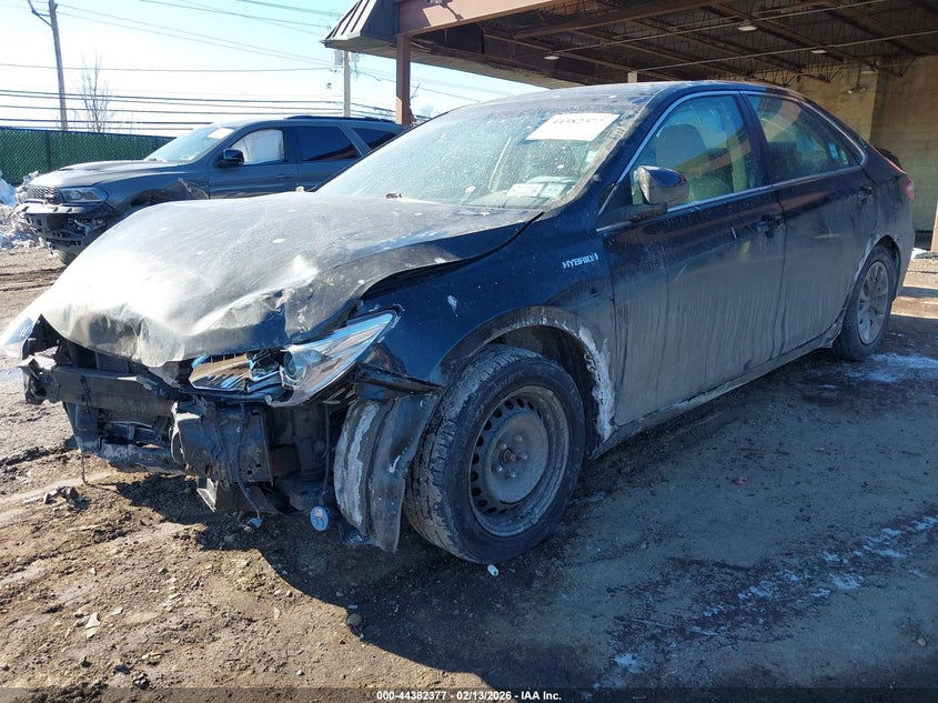 2016 Toyota Camry Hybrid Le