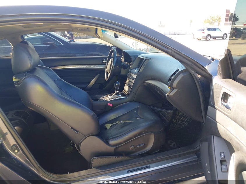 2011 Infiniti G37 Journey