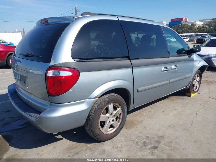 2005 Dodge Caravan Sxt