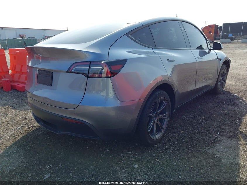 2024 Tesla Model Y Rwd