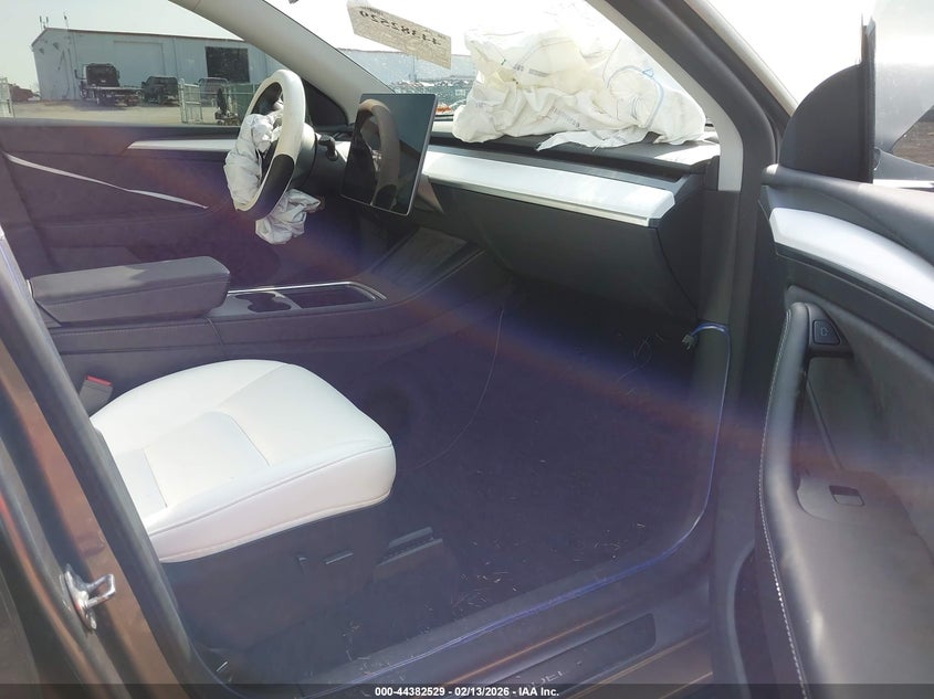 2024 Tesla Model Y Rwd