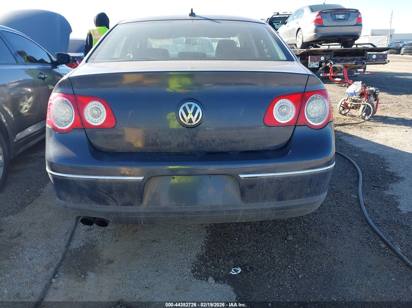 2008 Volkswagen Passat Komfort VIN: WVWAK73C48P113899 Lot: 44382726