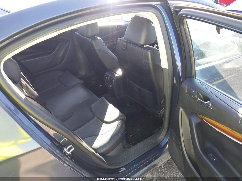 2008 Volkswagen Passat Komfort VIN: WVWAK73C48P113899 Lot: 44382726