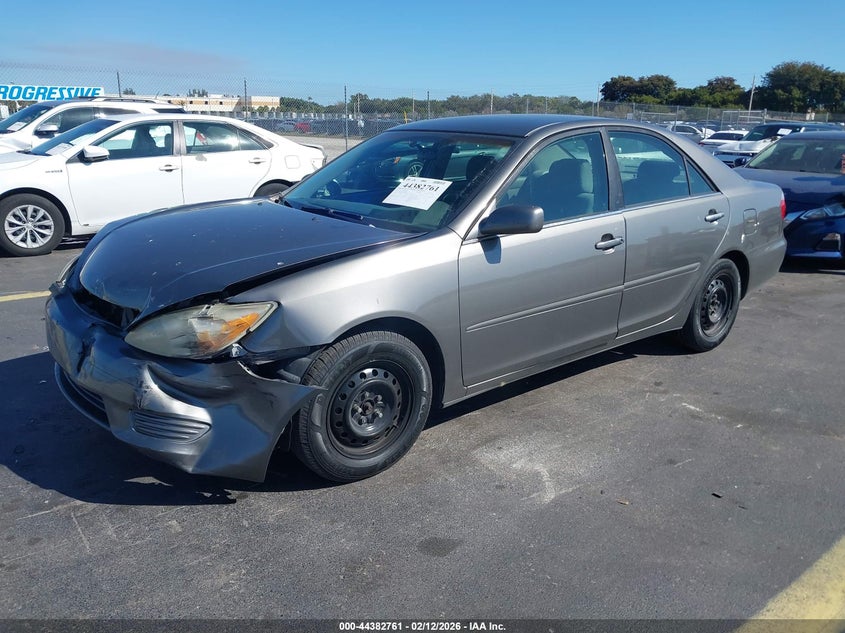 2005 Toyota Camry Le