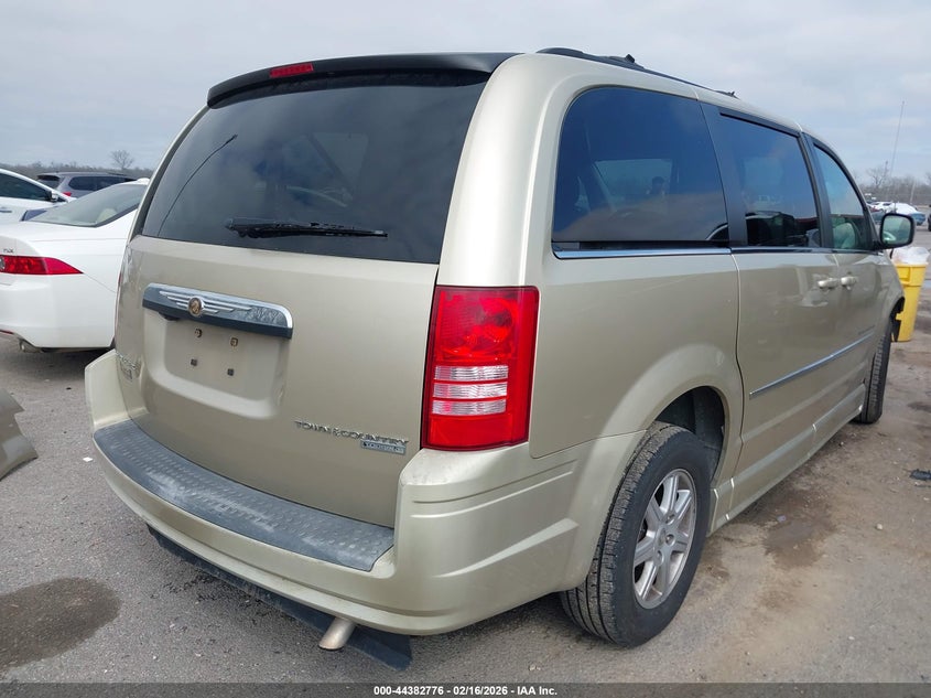 2010 Chrysler Town & Country Touring Plus