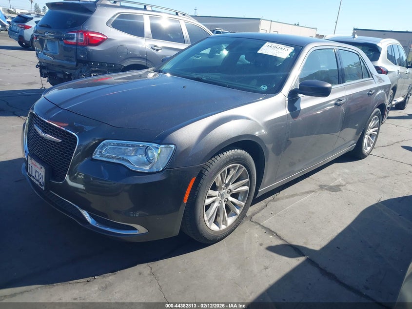 2016 Chrysler 300 Limited