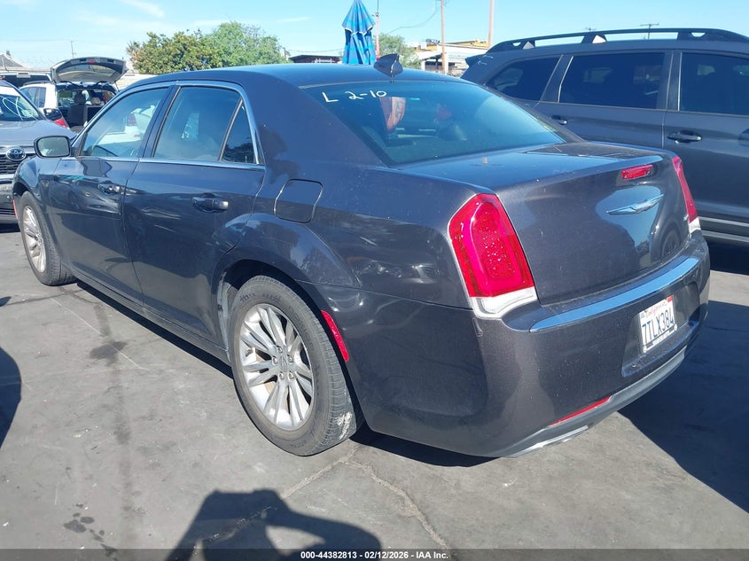 2016 Chrysler 300 Limited