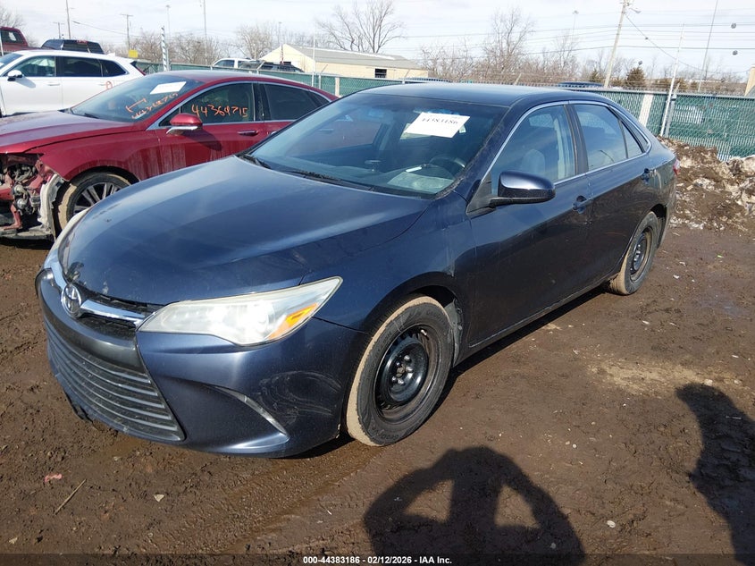 2016 Toyota Camry Le
