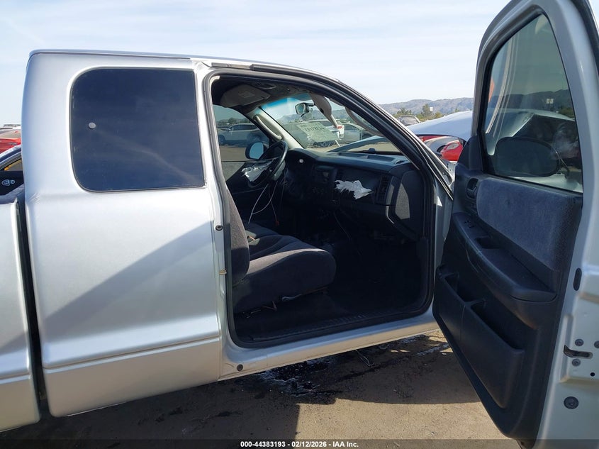 2004 Dodge Dakota Sport