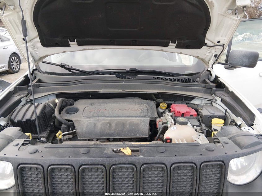 2021 Jeep Renegade Upland 4X4 VIN: ZACNJDAB8MPM66962 Lot: 44383262