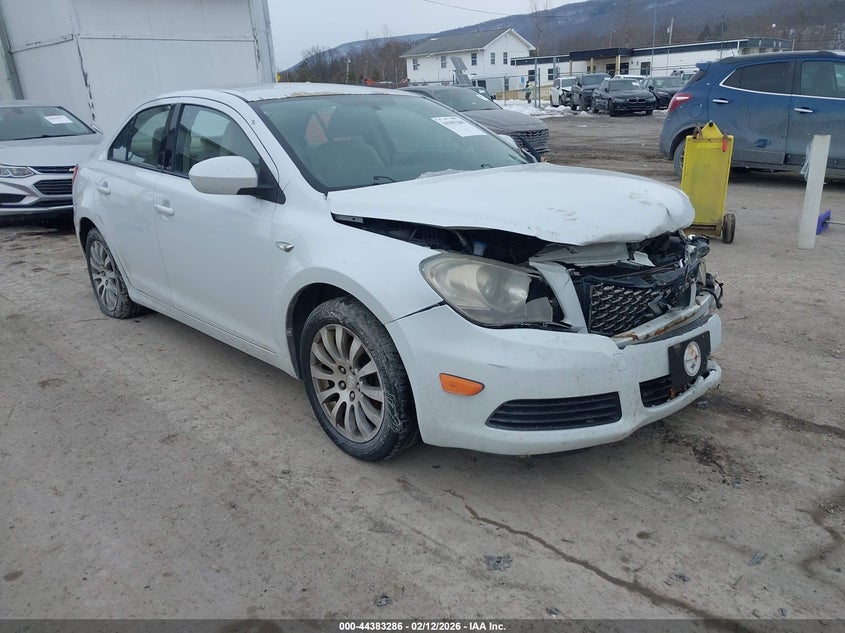 2013 SUZUKI KIZASHI