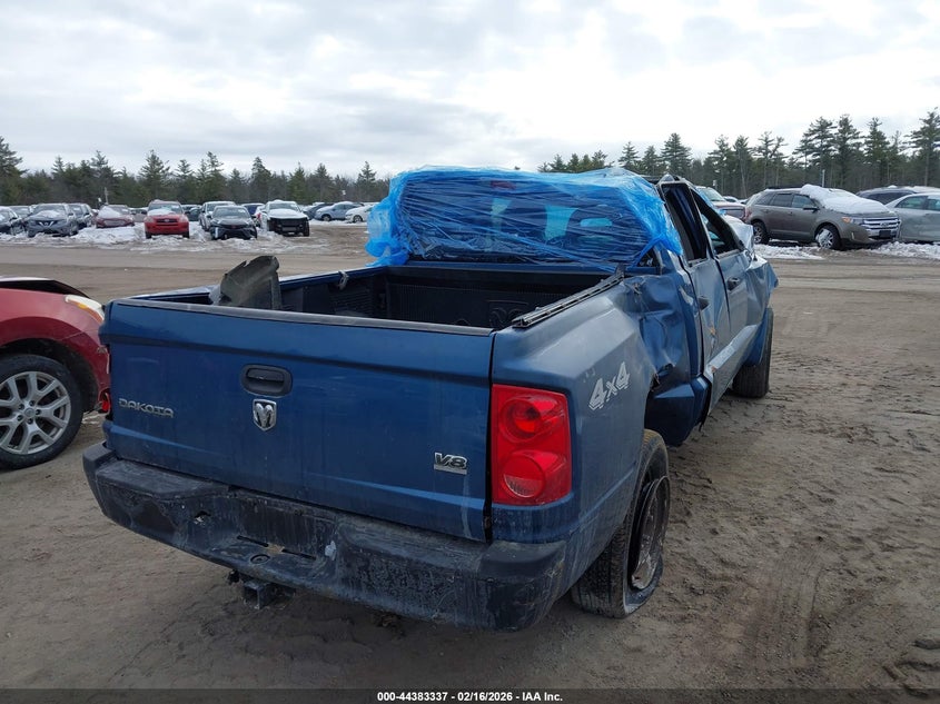 2005 Dodge Dakota St