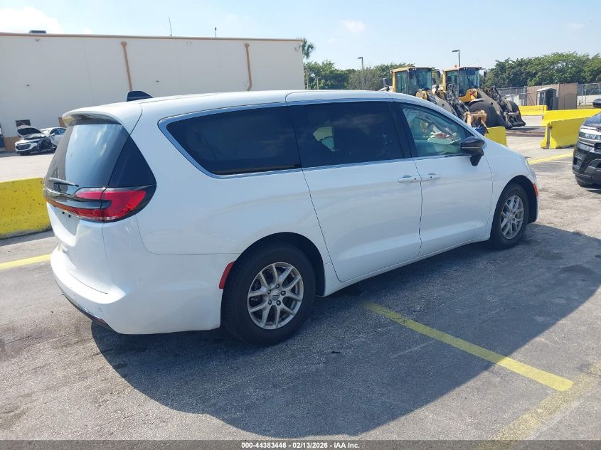 2024 Chrysler Pacifica Touring L