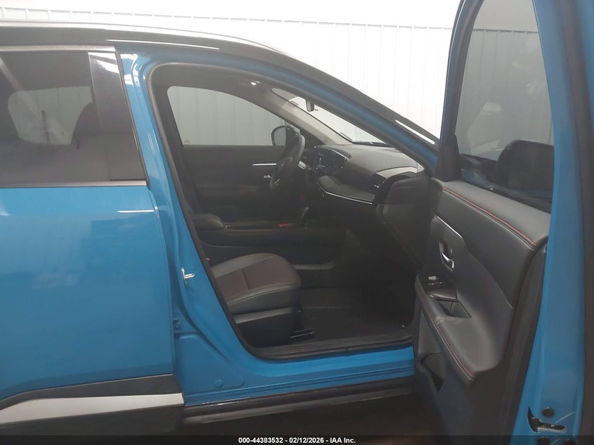 2025 Nissan Kicks Sr Intelligent Awd