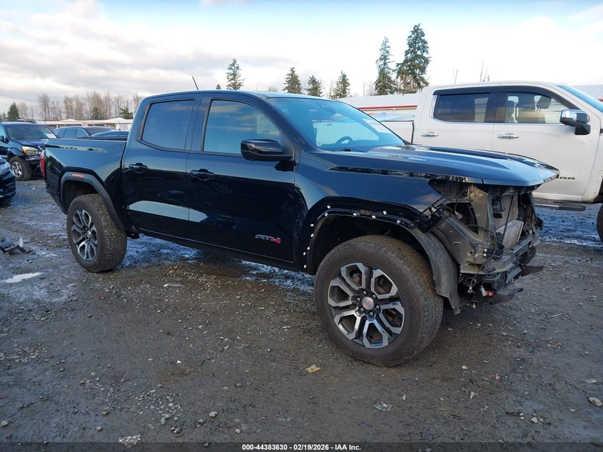 2024 GMC Canyon 4Wd At4