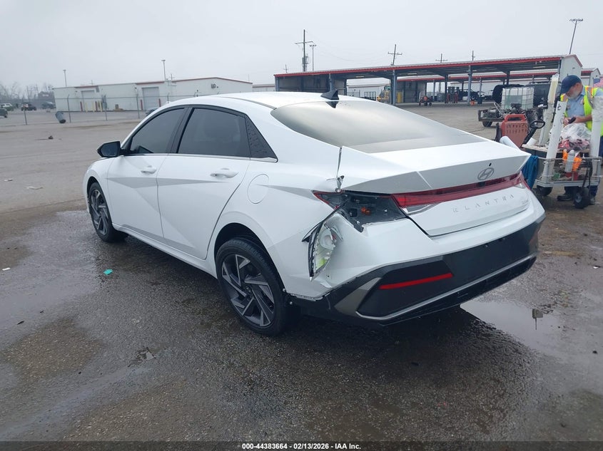 2025 Hyundai Elantra Limited