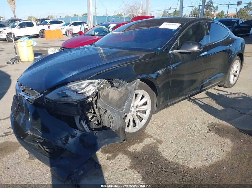 Vin: 5yjsa1e18hf210565, lot: 44880205, tesla model s 60/75 20172