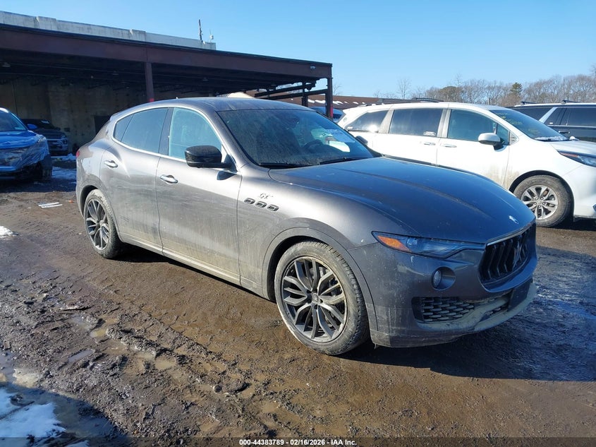 ZN66AXUM7RX445187 MASERATI LEVANTE Photo 1