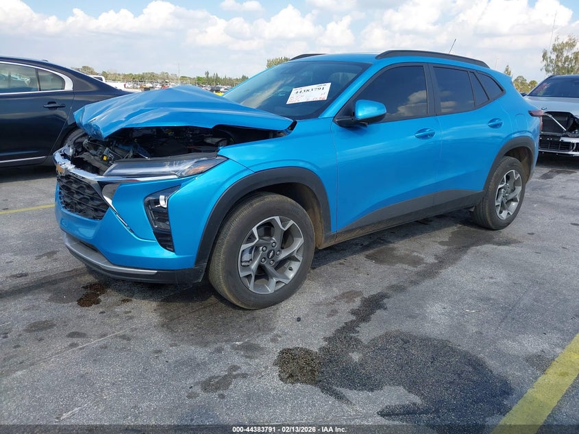 2025 Chevrolet Trax Fwd Lt KL77LHEP1SC196006 photo 1