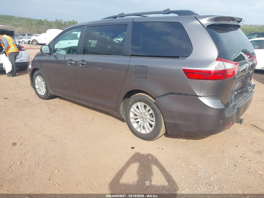 2015 Toyota Sienna Xle Premium 8 Passenger