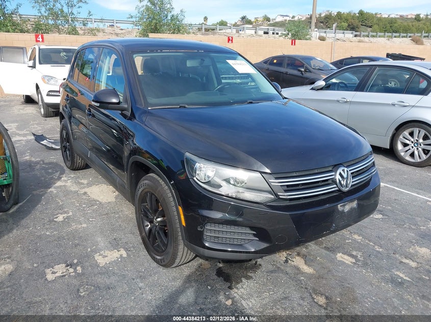 2013 VOLKSWAGEN TIGUAN S
