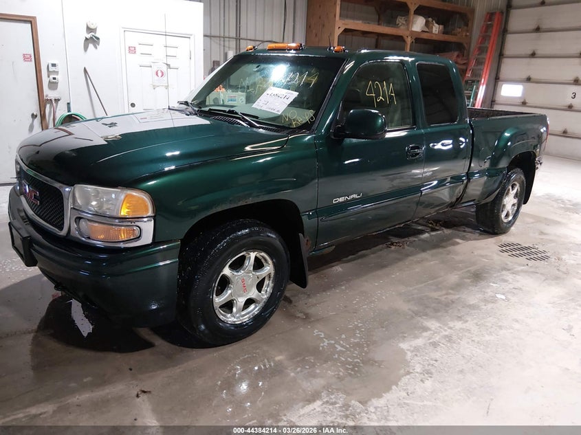 2002 GMC Sierra 1500 Denali