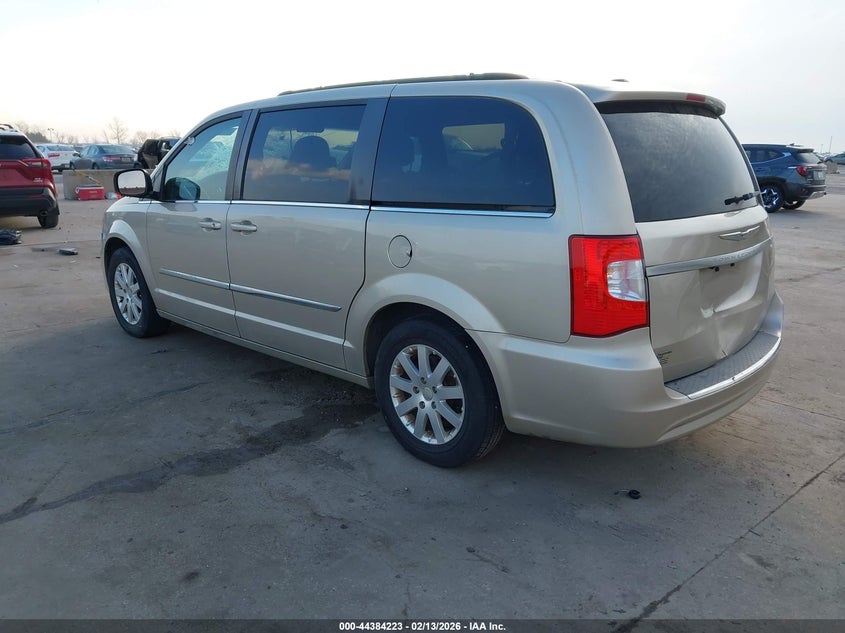 2015 Chrysler Town & Country Touring