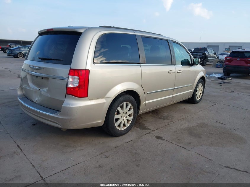 2015 Chrysler Town & Country Touring