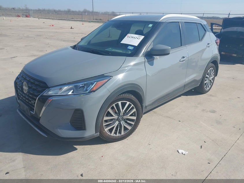 2022 Nissan Kicks Sv Xtronic Cvt